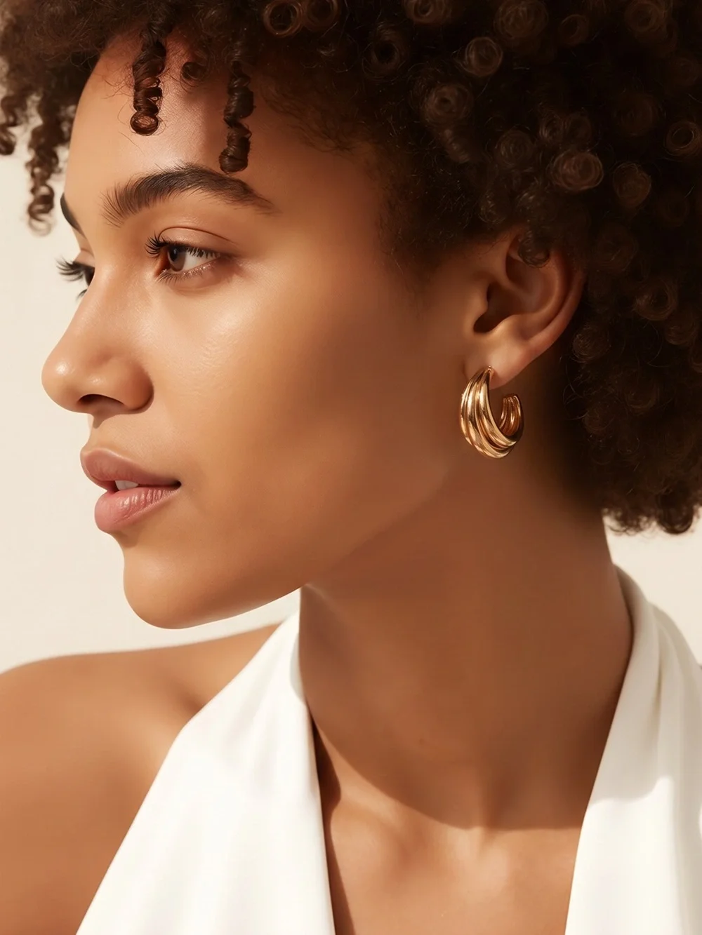 Elegant Gold Hoop Earrings